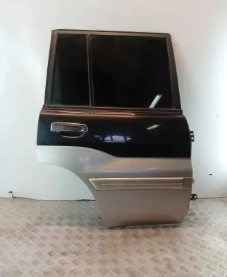 Mitsubishi Pajero Pinin Rear door