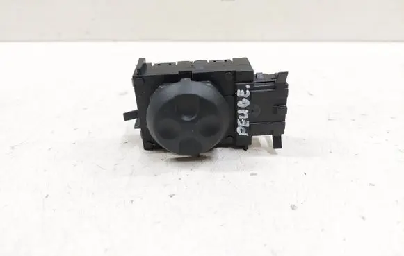 Peugeot 508 RXH Seat control switch 96602210XT 441252800