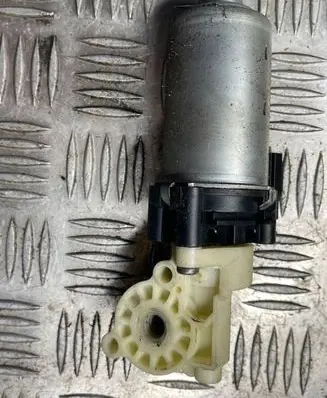 Lexus IS 220D-250-350 Seat adjustment motor 8582033020 1620006861 43944010080
