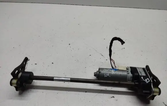 Land Rover Range Rover L322 Seat adjustment motor 0130002617 S707010 HSS08
