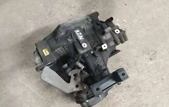 Seat Ibiza IV (6J,6P) Manual 5 speed gearbox MZN