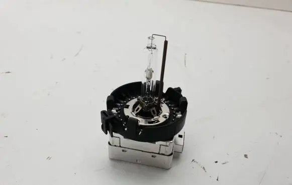 BMW 7 E65 E66 Xenon bulb D1S85415 001934