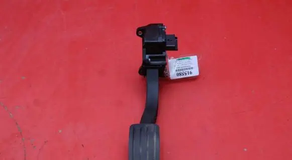 Citroen Berlingo Accelerator throttle pedal 9836042280