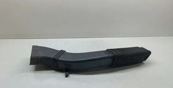 BMW 7 F01 F02 F03 F04 Air intake hose/pipe 7811597 13717811597
