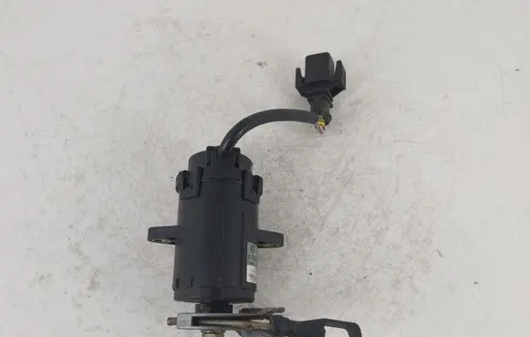 Audi 80 90 S2 B4 Accelerator pedal position sensor 0205001017