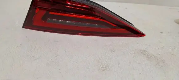 Audi A3 8Y Tailgate rear/tail lights 8Y0945308