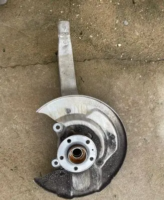 Volvo XC60 Front wheel hub 21061701A