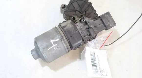 Peugeot 207 Wiper motor 0390241540