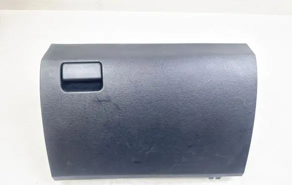 Toyota Avensis T270 Glove box 5555005090