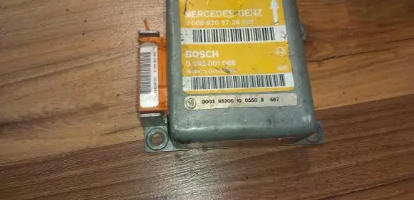 Mercedes-Benz E W210 Airbag control unit/module 0285001088