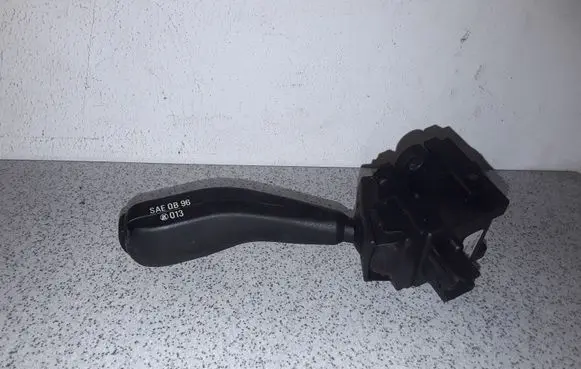 BMW 3 E46 Indicator stalk 8363668