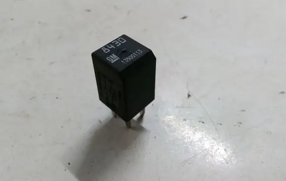 Opel Insignia A Other relay 13500113