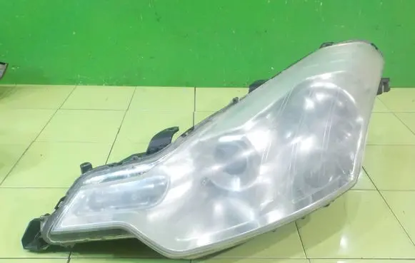 Citroen C-Crosser Headlight/headlamp PRZOD