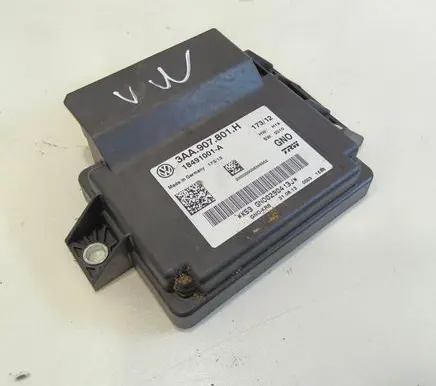 Volkswagen PASSAT B7 Hand brake control module 3AA907801H
