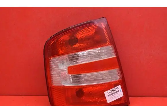 Skoda Fabia Mk2 (5J) Rear/tail lights 6Y9945111D