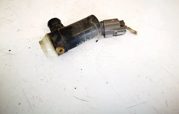 Subaru Legacy Windscreen/windshield washer pump