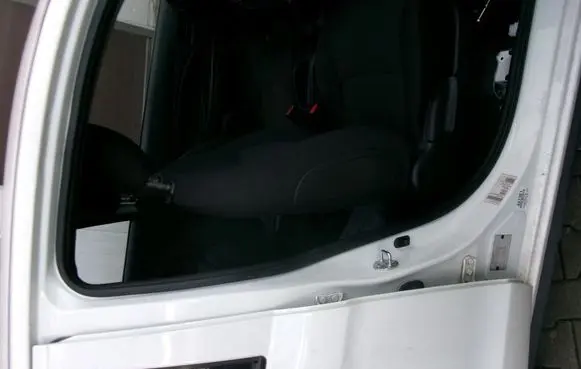 Mitsubishi Space Star Pillar (middle) 