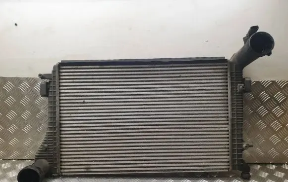 Volkswagen Caddy Intercooler radiator