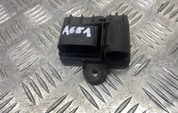 Mercedes-Benz E W212 Glow plug pre-heat relay A6519003103