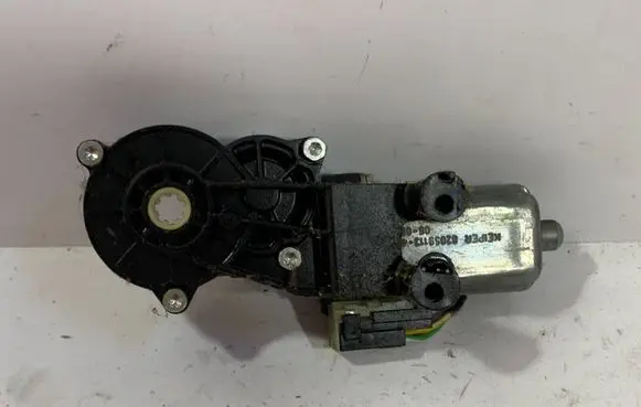Mercedes-Benz R W251 Seat adjustment motor 0390203211
