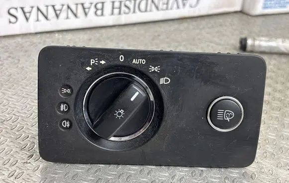 Mercedes-Benz R AMG W251 Light switch A2515453404 04025210