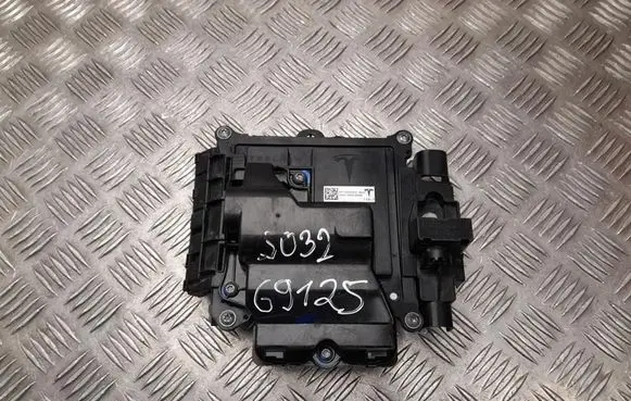 Tesla Model S Other control units/modules 111237900G