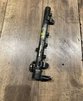 Fuel main line pipe