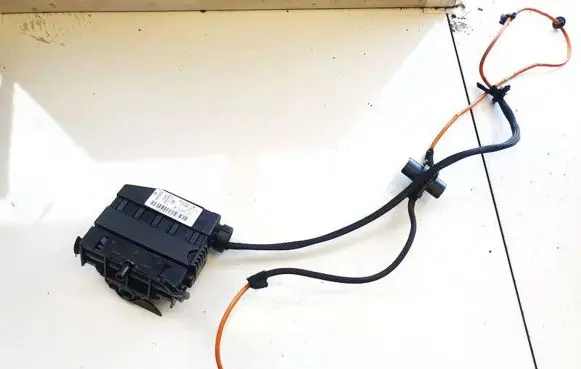 Citroen Berlingo Sensor 24450852 8303282h
