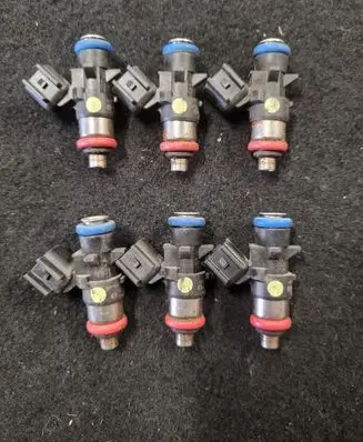 Jeep Cherokee Fuel injectors set 0280158690 05281825AA