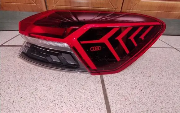 Audi e-tron Rear/tail lights 89A945070