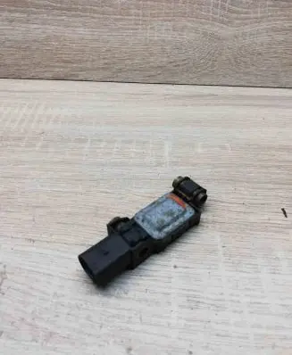Audi A4 S4 B6 8E 8H Airbag deployment crash/impact sensor 8E0959643A 02318018MM00