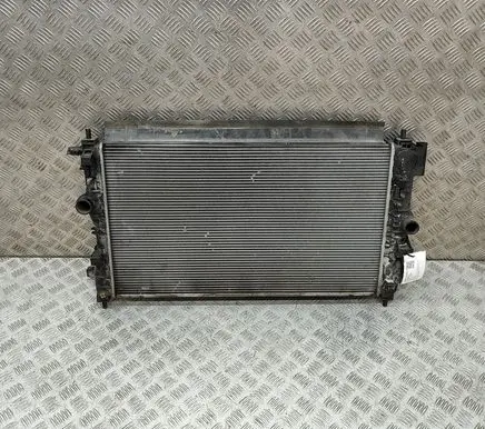 Opel Zafira C Coolant radiator 13312812