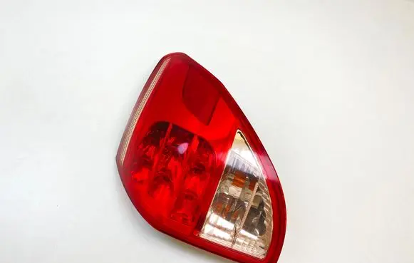 Toyota RAV 4 (XA30) Rear/tail lights I090037