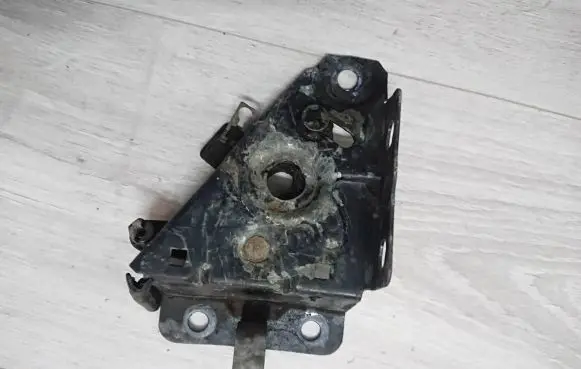 Jaguar XJ X40 Engine bonnet/hood lock/catch