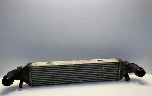 Mercedes-Benz E W212 Intercooler radiator A2045000200 2045000200