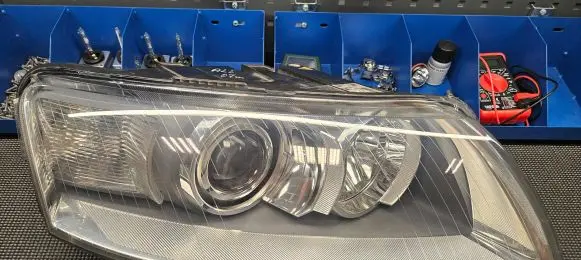 Audi A6 S6 C6 4F Headlight/headlamp