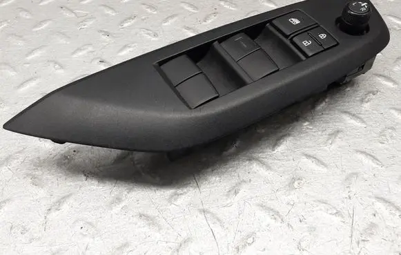 Toyota Yaris XP210 Electric window control switch 840400D020 74232K0120 J00083853