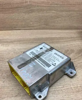 Mercedes-Benz C W204 Airbag control unit/module A2048709426 5WK44318