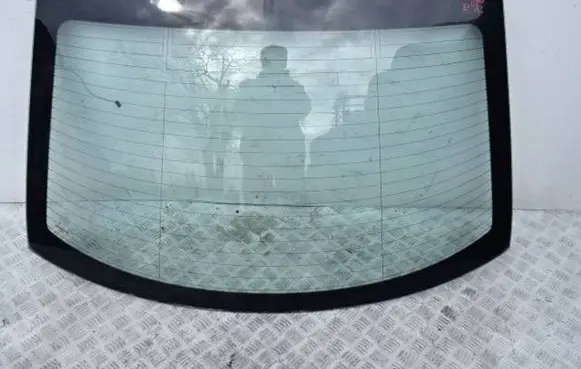 Mercedes-Benz E C207 W207 Rear windscreen/windshield window 43R00049 E000292
