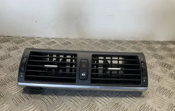 Dash center air vent grill