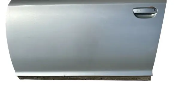 Audi A6 S6 C6 4F Front door