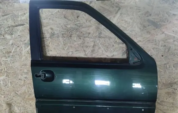 Nissan Terrano Front door