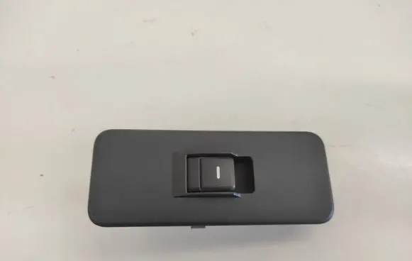 Land Rover Discovery 3 - LR3 Electric window control switch YUD501070PVJ 0410211