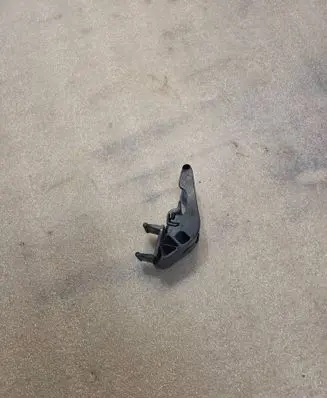 BMW 7 E38 Radiator mount bracket