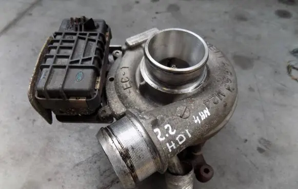 Citroen C-Crosser Turbo 9683657880