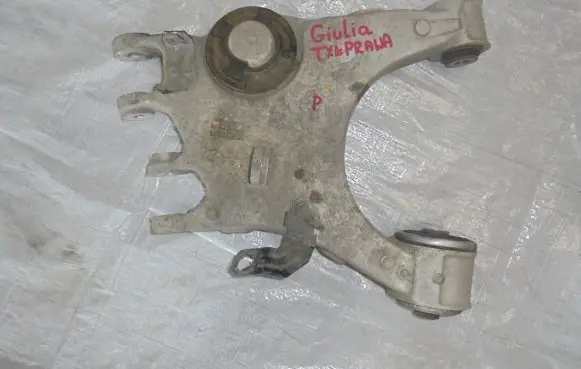 Alfa Romeo Giulia Rear control arm