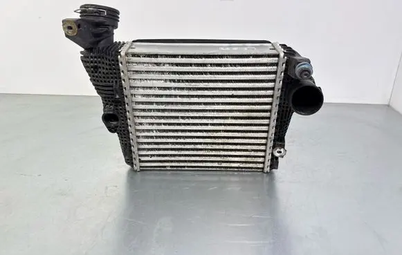 Porsche Macan (95B) Intercooler radiator 95B145803B 95B117339B