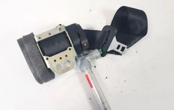 Volvo C30 Rear seatbelt 137957 6081727r2