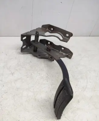 Chrysler Grand Voyager IV Brake pedal 04721645AF