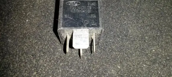 Ford Mondeo MK II Other relay 93bg14n089c1b v23136-j4-x31